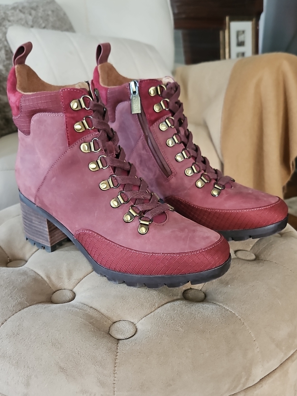 VIONIC "The Spencer" Lug Sole Ankle Boots Mixed Media 9M Burgundy  NWOT